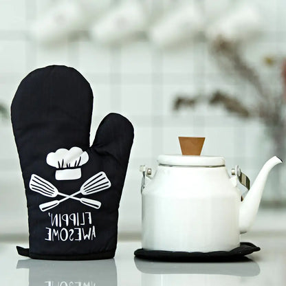 Two-Piece Set of Microwave Oven Baking Gloves